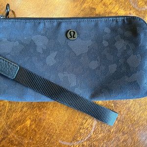 Lululemon wrist wallet